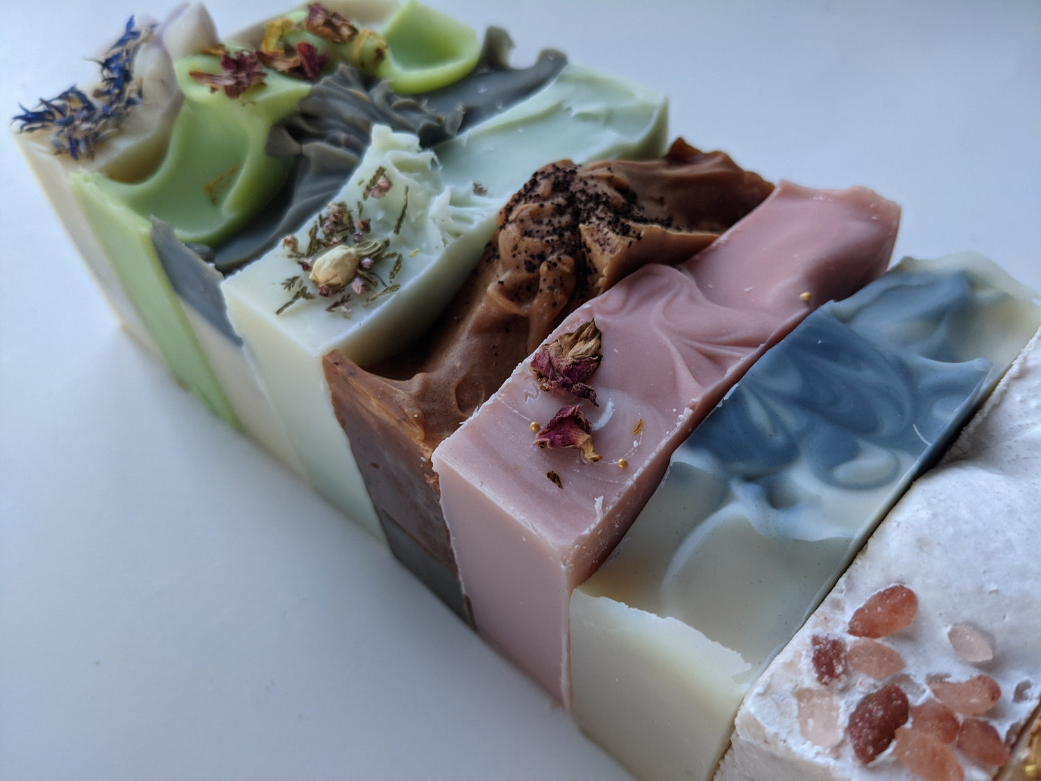 Handcrafted luxurious soaps made in small batches, for all skin types, men and women, natural clay ingredients and oils and butter.  Made in San Diego, California.
