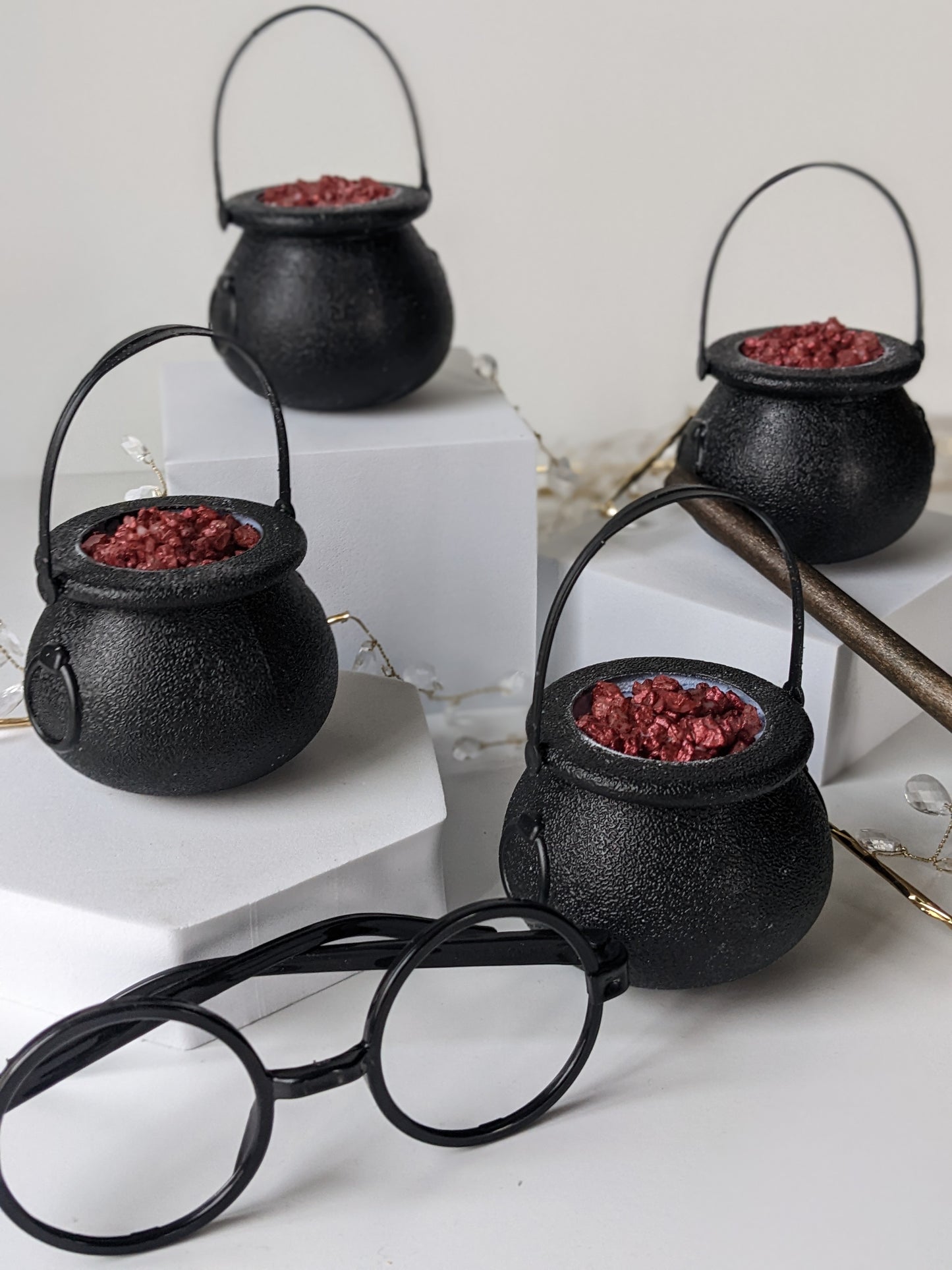 CAULDRON BATH BOMB