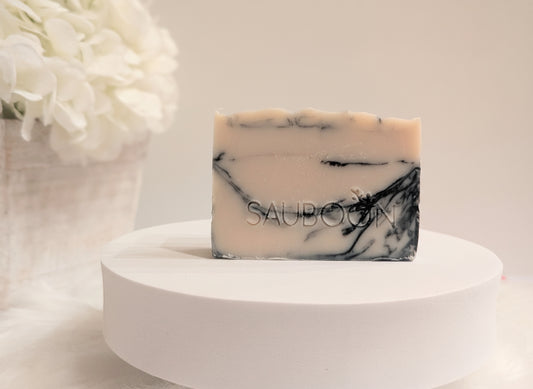 MUSK + ACTIVATED CHARCOAL