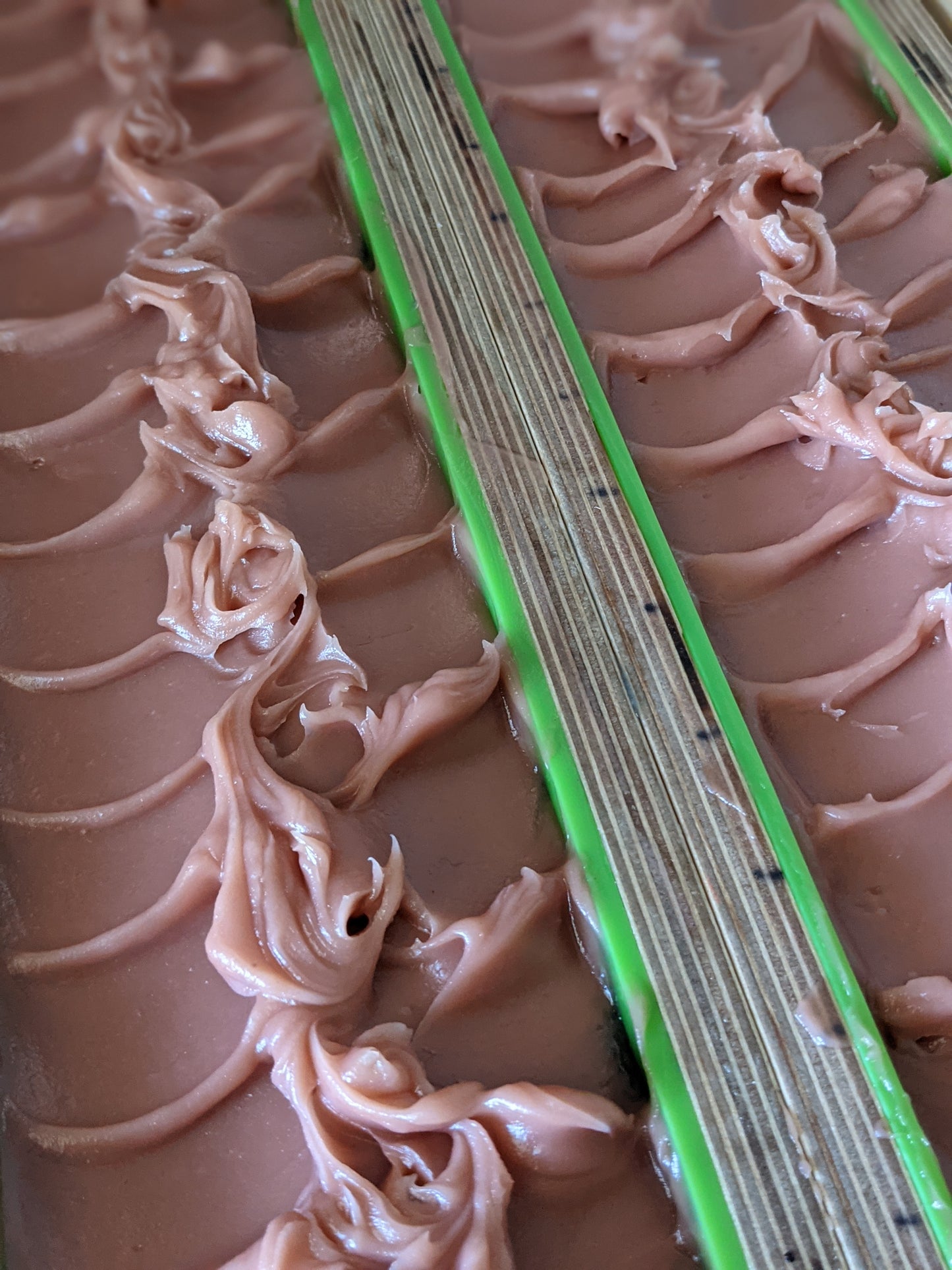 Our handcrafted luxurious soaps are made locally here in San Diego in small batches. Highest quality ingredients used to give the best lather, nourishment, and cleansing experience. We use different type of clays in each soap including rhasoul clay, kaolin clay, rose clay, red Moroccan clay, French green clay which add to the beautiful washing experience using our soaps. Great for gifting for birthdays, celebrations, bridal showers or self care gift to yourself!