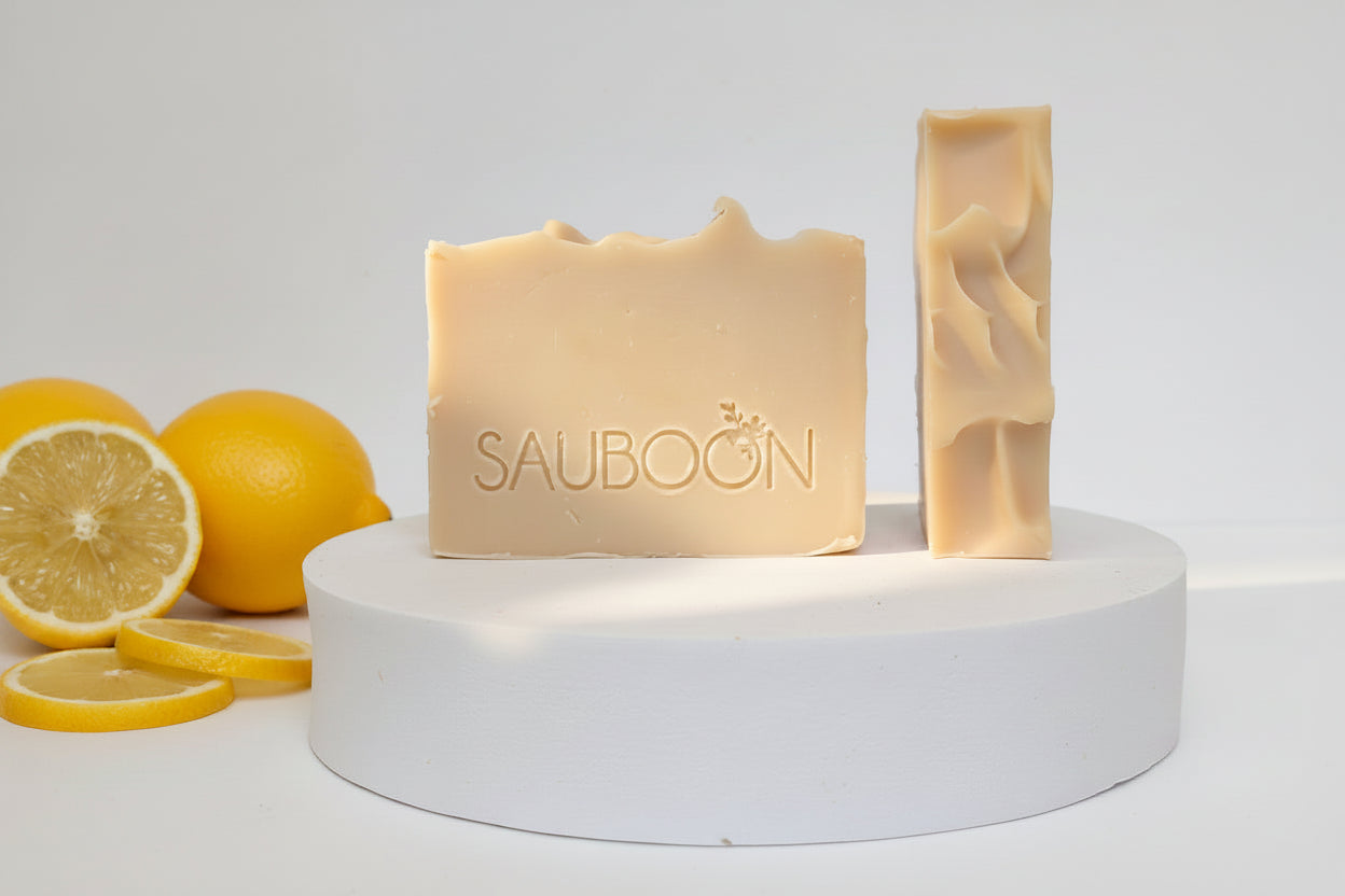 Discover the refreshing scent of Sauboon's Lemon Verbena Soap, handcrafted with nourishing plant-based oils and creamy kaolin clay for a rich, luxurious lather. Bright notes of fresh lemon verbena blend with juicy grapefruit and sweet orange to create a clean, uplifting citrus fragrance that leaves skin feeling soft, refreshed, and lightly scented. This vegan, phthalate-free artisan soap is perfect for daily use and makes a thoughtful gift for anyone who loves fresh citrus soaps, natural skincare, and handc