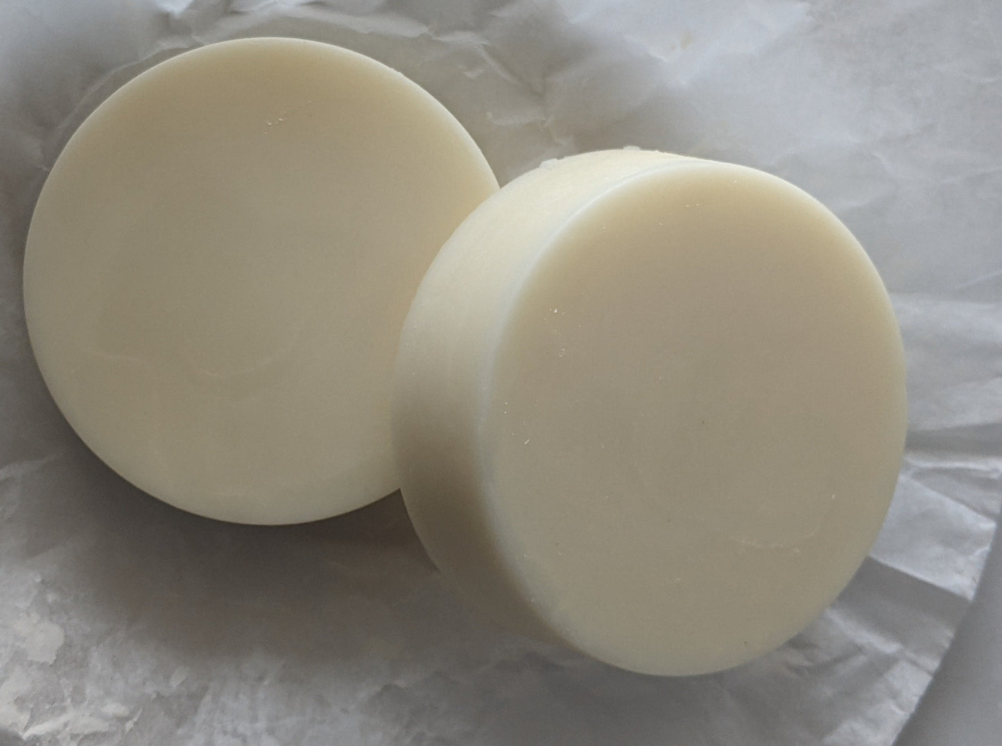 Handmade Sandalwood Vanilla lotion bar by Sauboon for dry skin hydration.  Made in San Diego using luxurious ingredients.  Lotion bars are very intense ways of getting moisture to your chapped skin.  It is made without water and only with the finest butters and oils that have nourishing properties.  These are perfect for everyday activity such as gardening or other outdoor recreational activity as well as helping with eczema dry spots. 
